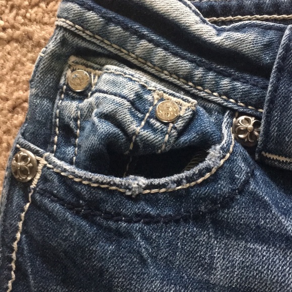 Miss Me Capris - Picture 3 of 5